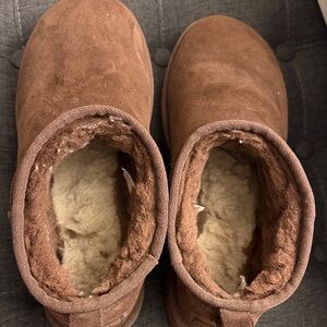 UGG Brown Ankle Boots with Shearling Lining women size 9